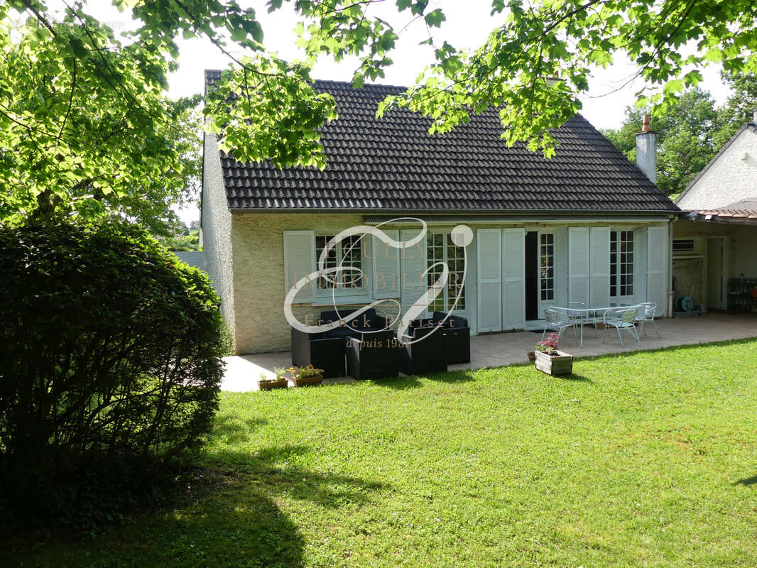 Maison à SAINT-GENIS-LAVAL