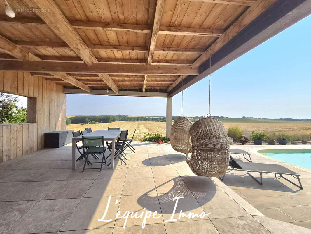 Maison de caractère entièrement rénovée - Piscine - Vue Pyrénées - - photo 17
