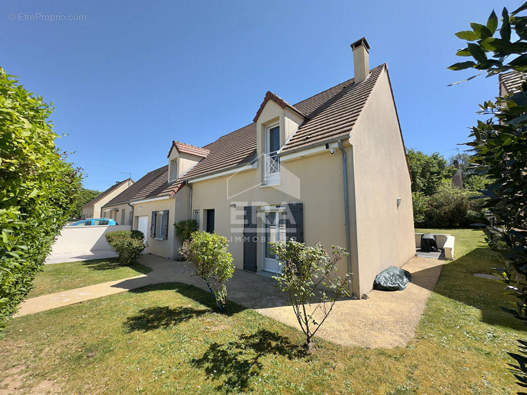 Maison à NEMOURS