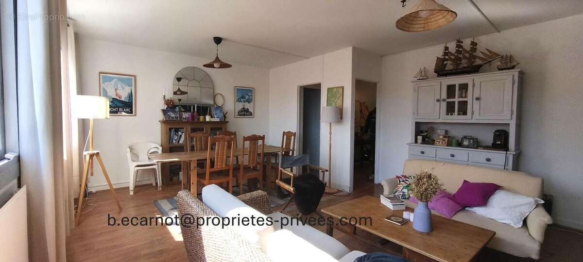Appartement à SEYSSINET-PARISET