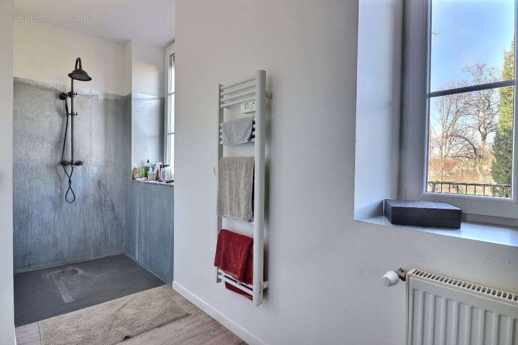 Dijon Est, Maison de caractère de 238 m², 4 chambres et terrain de 2857 m² - photo 6