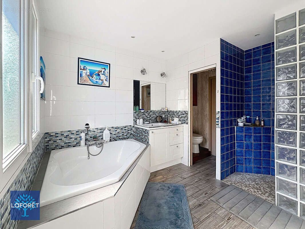 Maison à CORBEIL-ESSONNES