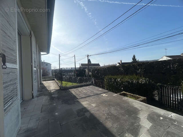 Maison à LINAS