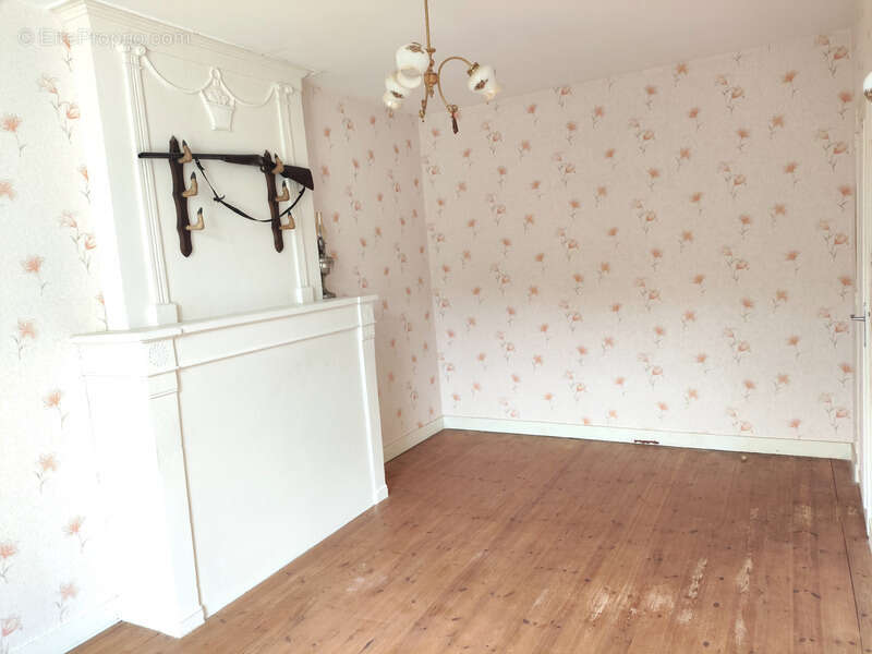 Maison à LOUZAC-SAINT-ANDRE