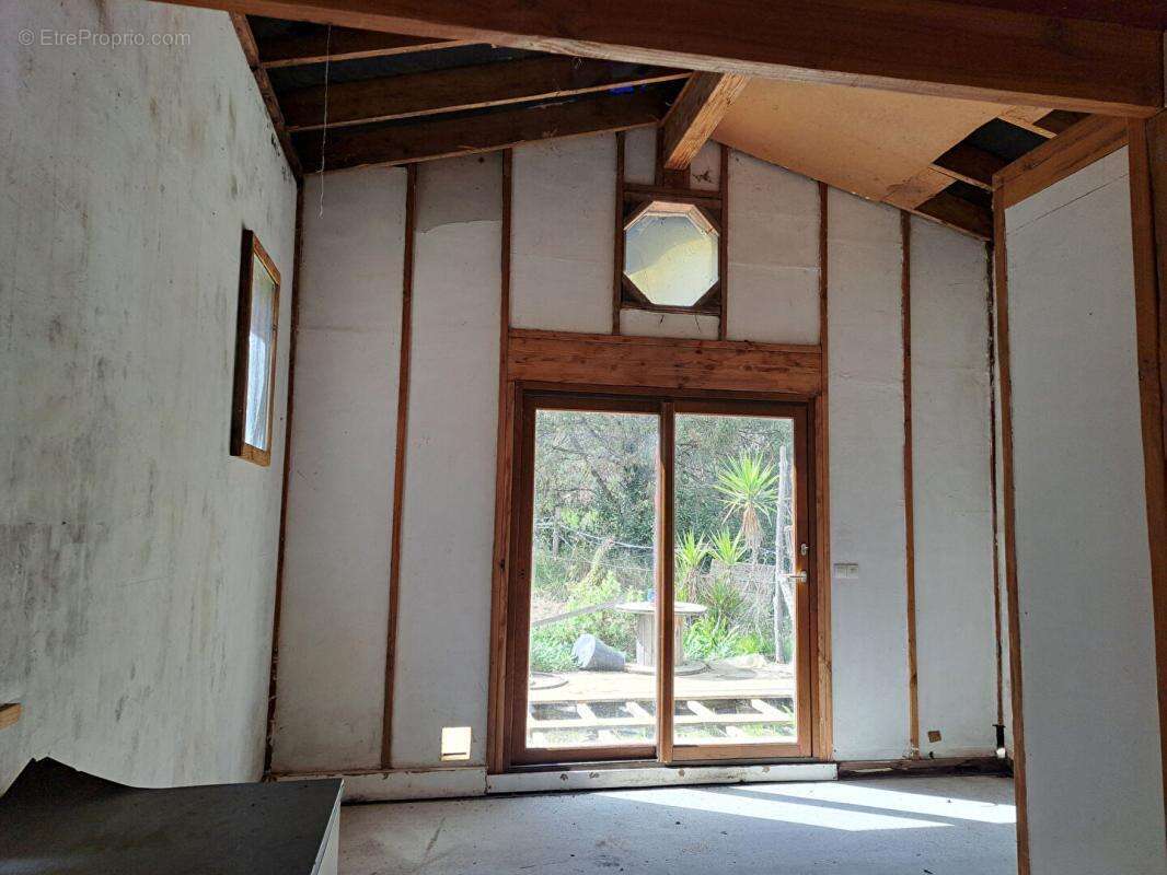 Maison à FIGANIERES