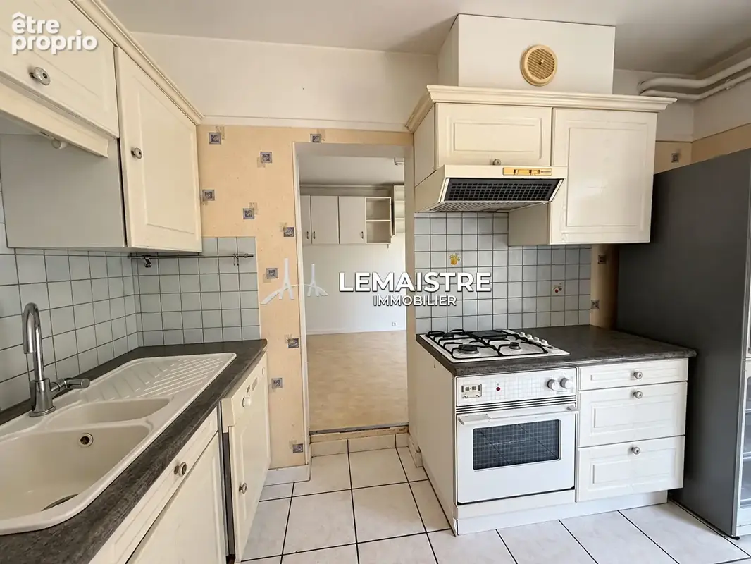 NOUVEAUTÉ  Maison à vendre - Harfleur - 3 chambres - Garage - Jardin - Beau potentiel - photo 3
