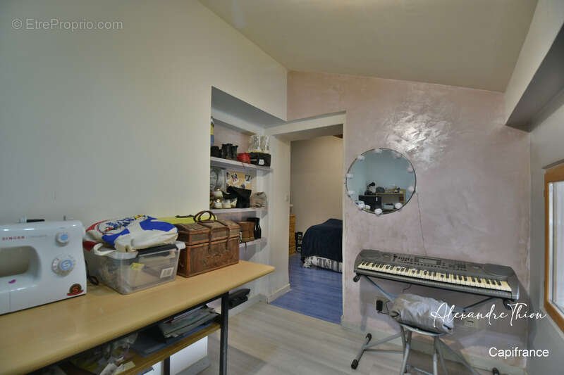 Maison à RIGNIEUX-LE-FRANC