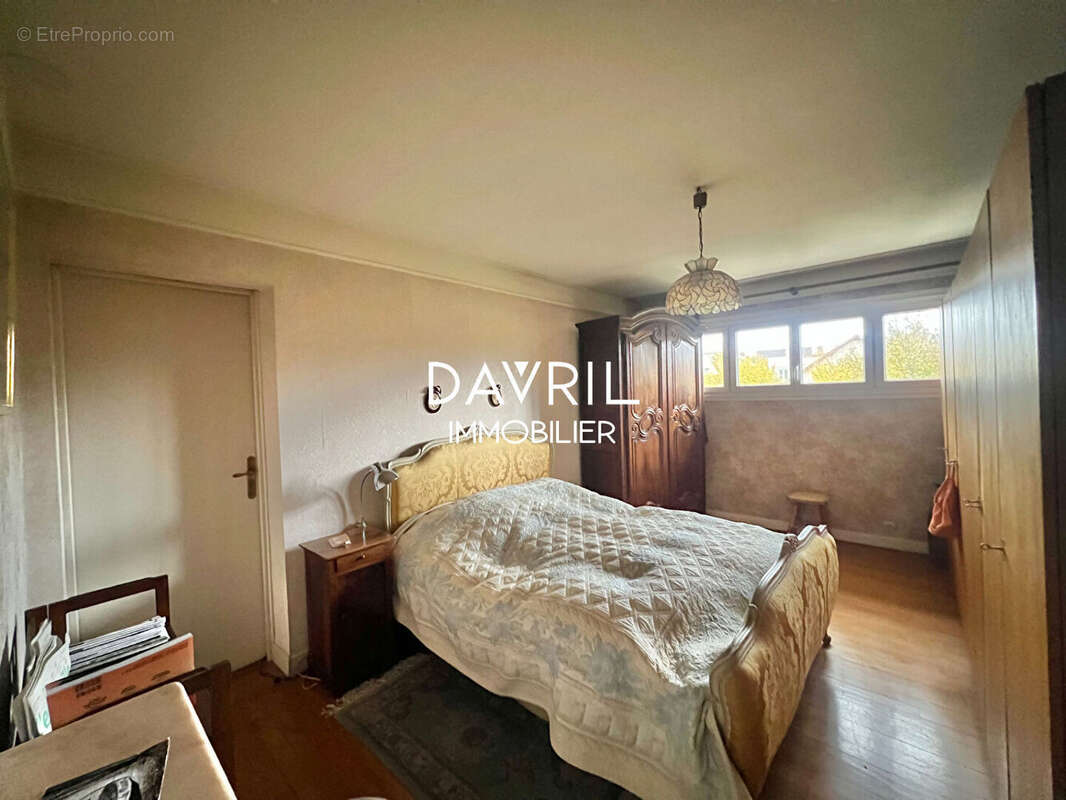 Maison à CONFLANS-SAINTE-HONORINE