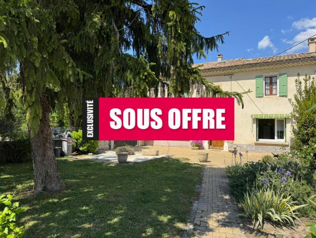 Maison à BOLLENE