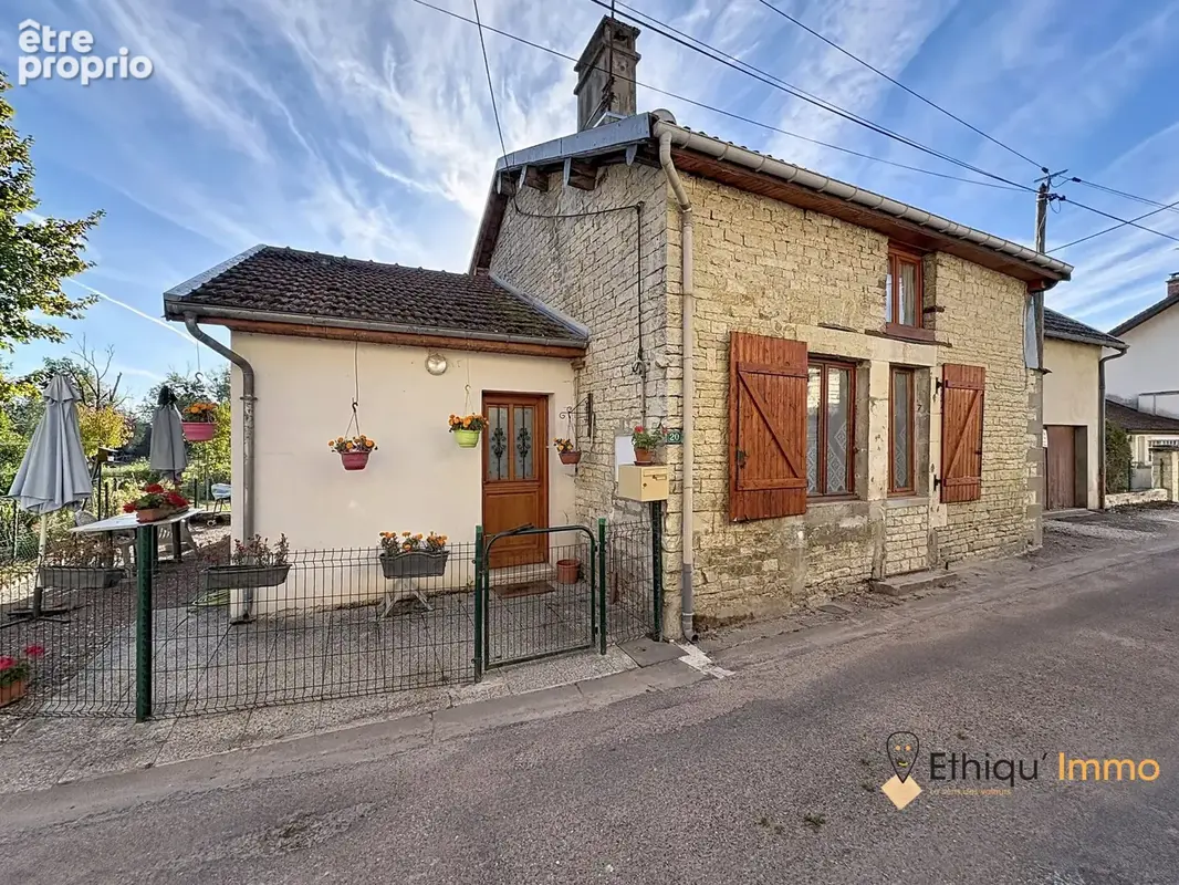 Photo Maison à Laferte-Sur-Aube au prix de 70 000€