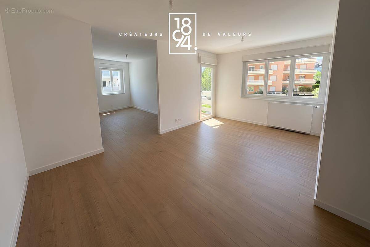 Appartement à CHALLES-LES-EAUX