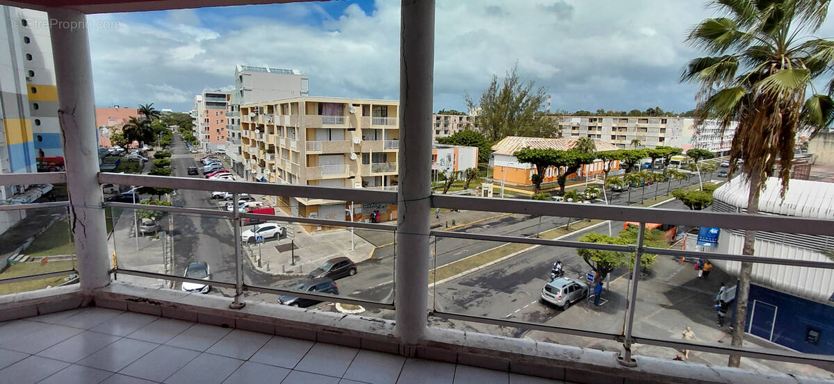 Appartement à POINTE-A-PITRE