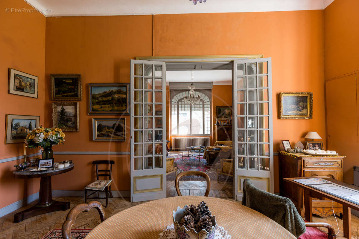 Maison à CAMPAGNE