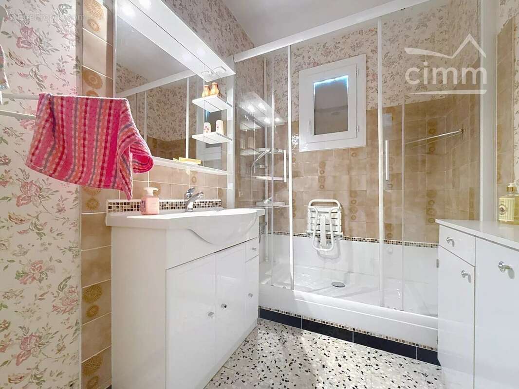 Maison à PERNES-LES-FONTAINES