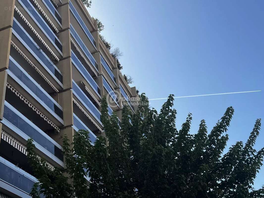 Appartement à MARSEILLE-1E