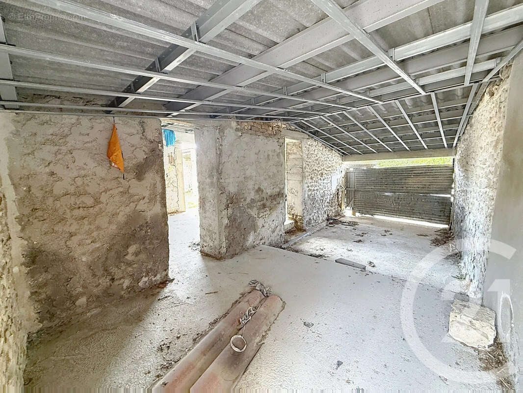 Maison 67 m² à Chateaurenard  - photo 7
