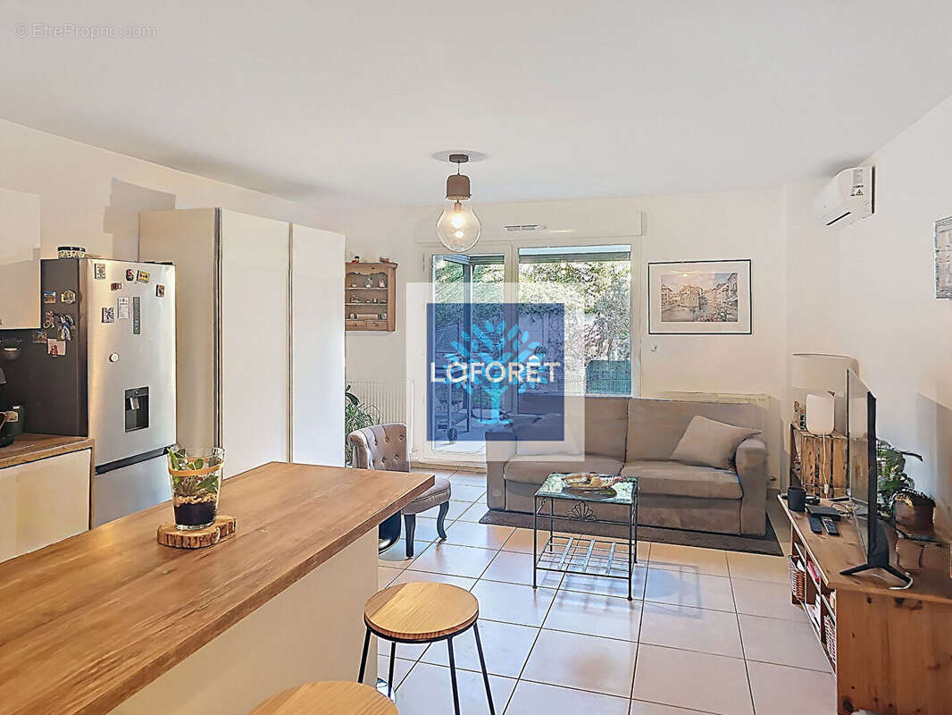 Appartement à CRAPONNE