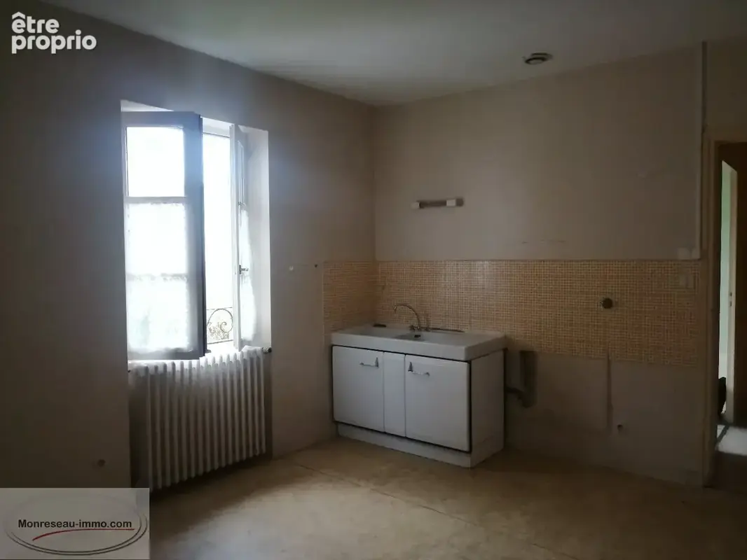 Ensemble Immobilier : 1T1 + 1T2 + 1T3 + local + garages + greniers - photo 15