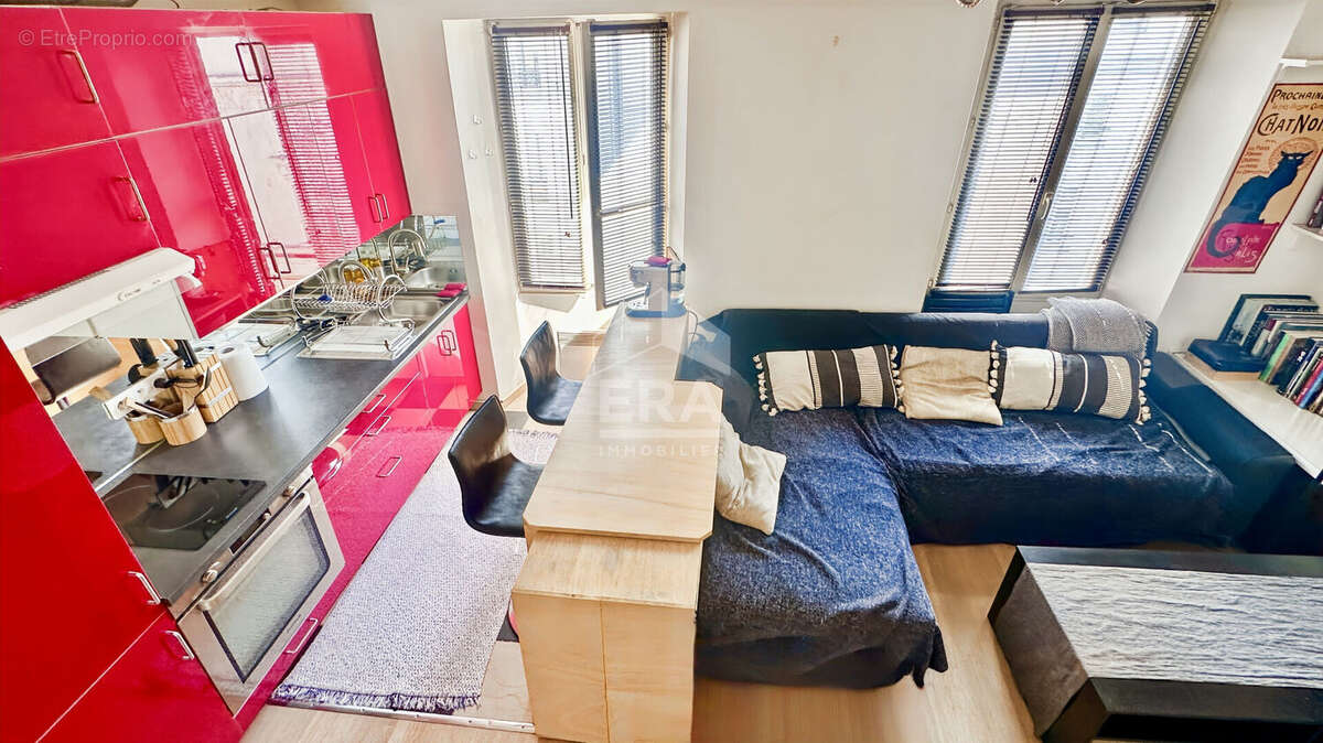 Appartement à PARIS-10E