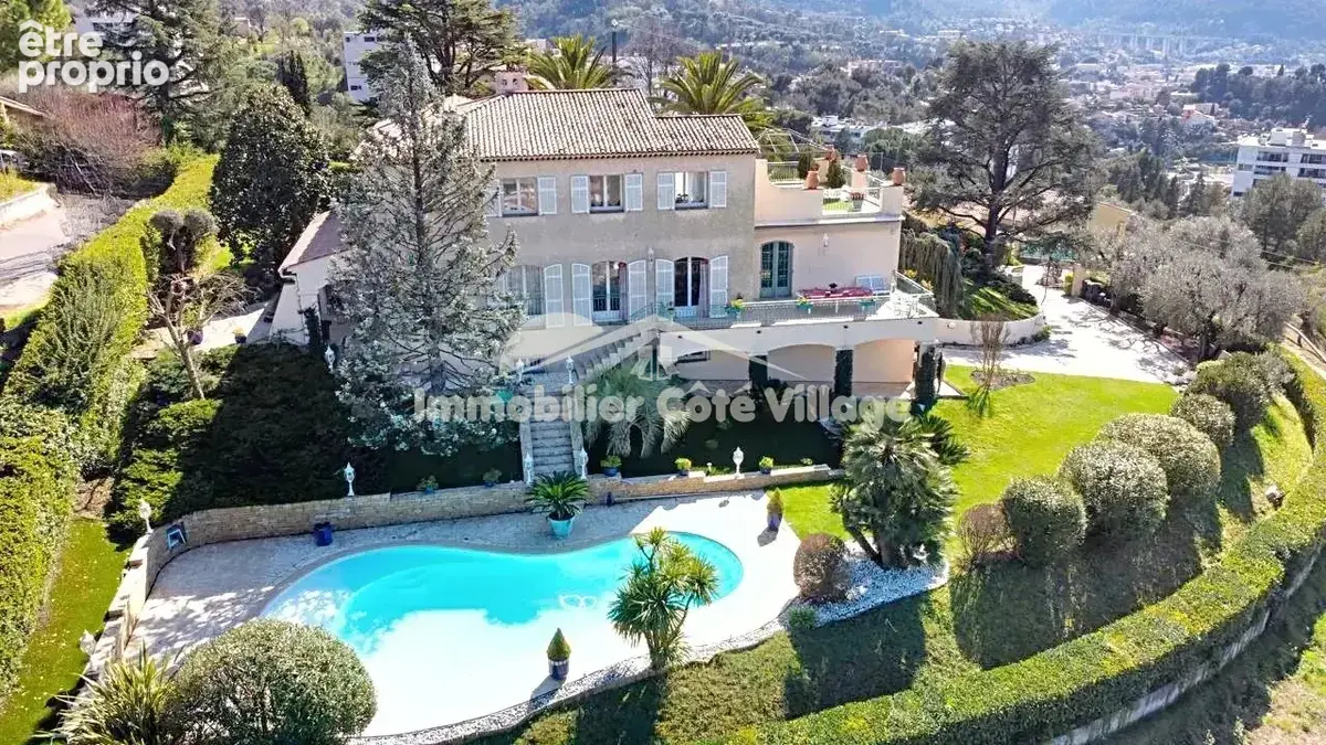 PERIPHERIE DE NICE Prestigieuse propriété,476m2 de surface g - photo 2