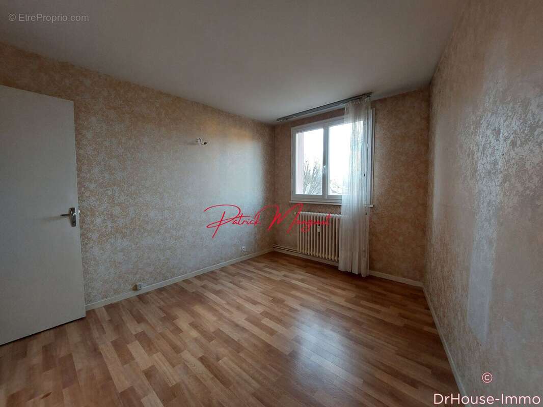 Appartement 92 m² à Chateauroux  - photo 9