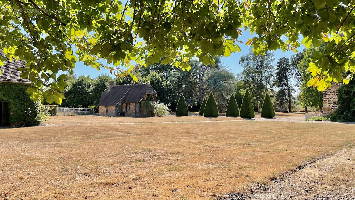 Domaine d'exception avec propriete de caractere - photo 37