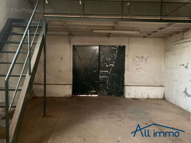Appartement 540 m² à Saint-Maur-Des-Fosses  - photo 5