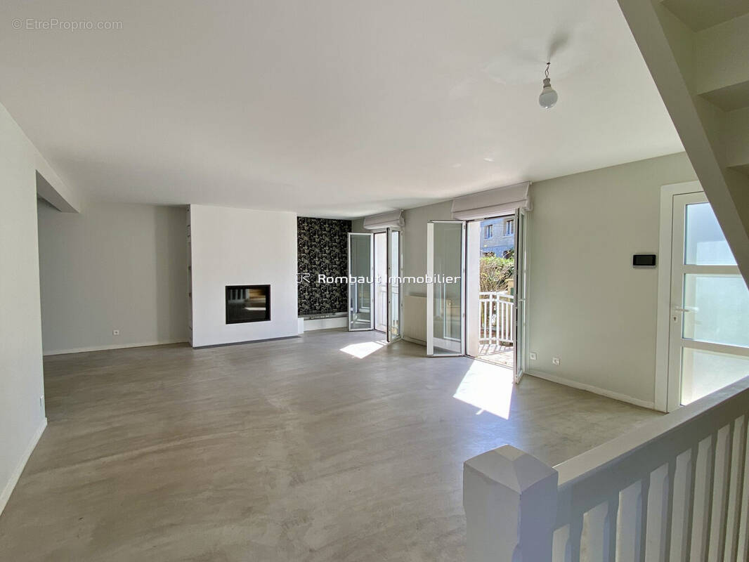 Maison à LA CELLE-SAINT-CLOUD