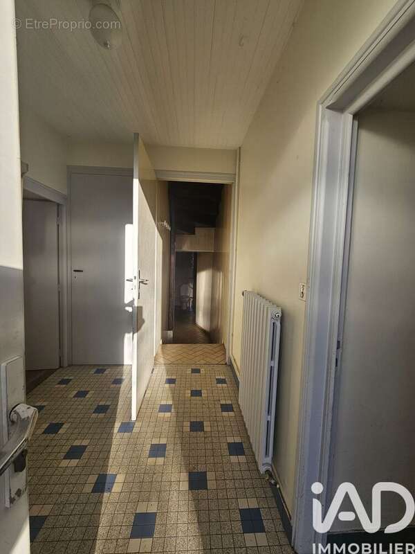 Maison 64 m² à Saint-Front  - photo 4