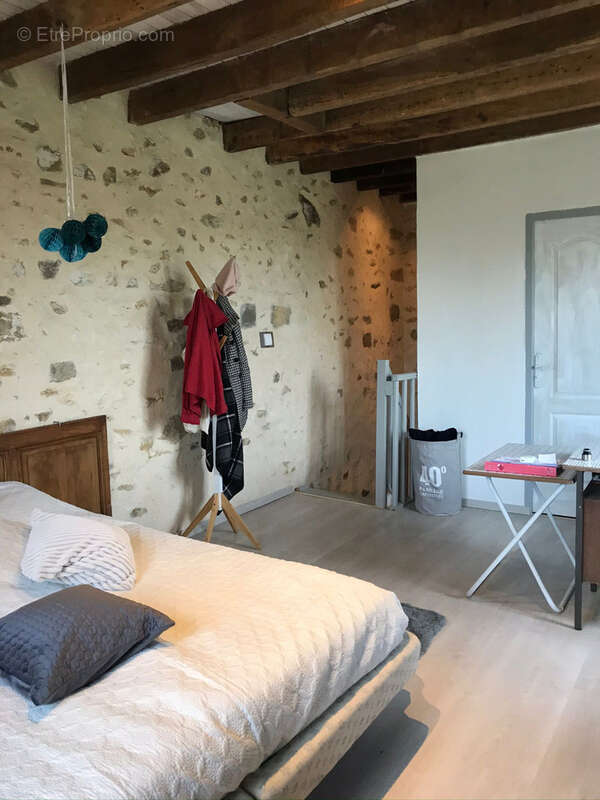 Maison à CHALAUTRE-LA-GRANDE