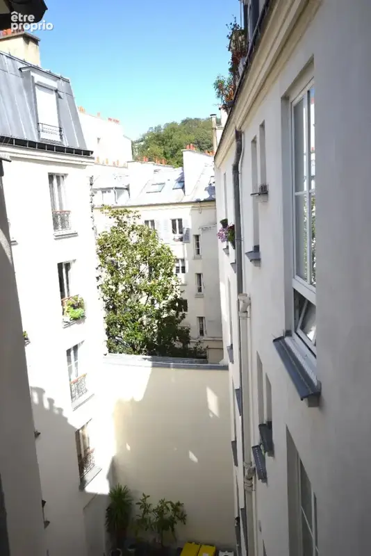 Montmartre 75 m²  3 pièces - photo 13