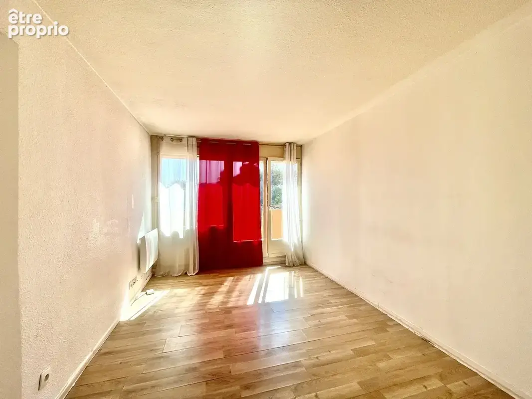 Appartement à Saint-Raphaël avec terrasse et parking en sous-sol - photo 3