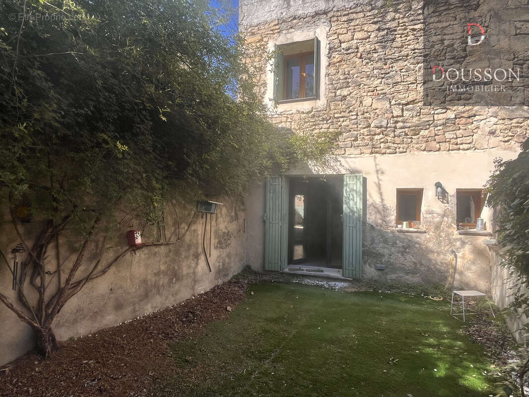 Appartement à UZES