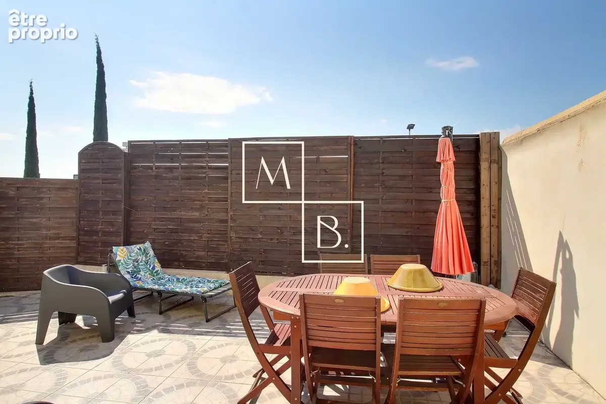 Maison T5 avec terrasse et garage. - photo 2
