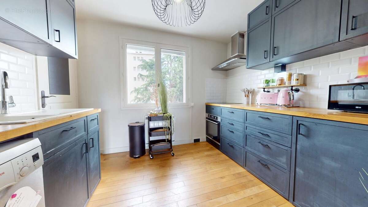 Appartement à TASSIN-LA-DEMI-LUNE