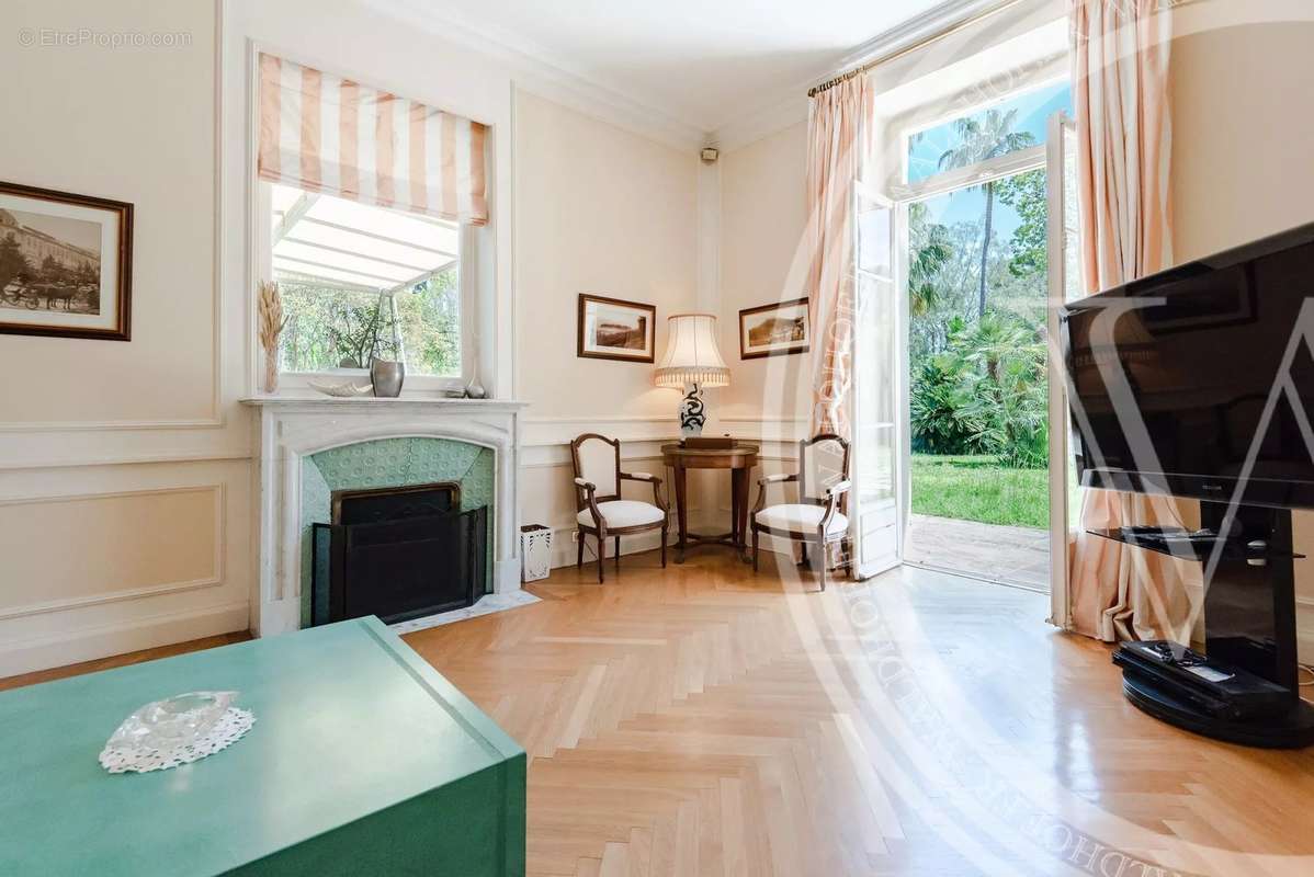 Maison à ROQUEBRUNE-CAP-MARTIN