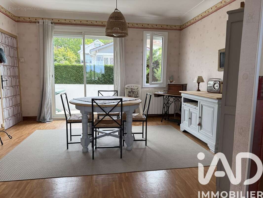 Photo 3 - Maison à MONTIGNY-LES-CORMEILLES