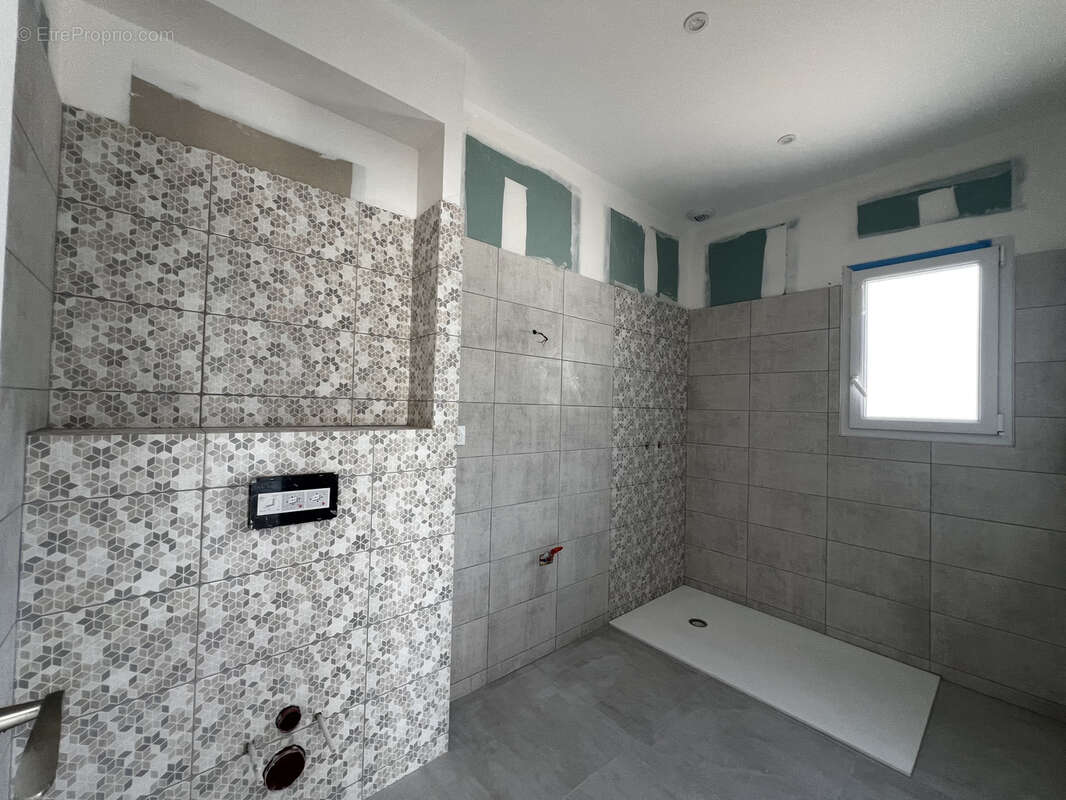 Appartement à CUERS