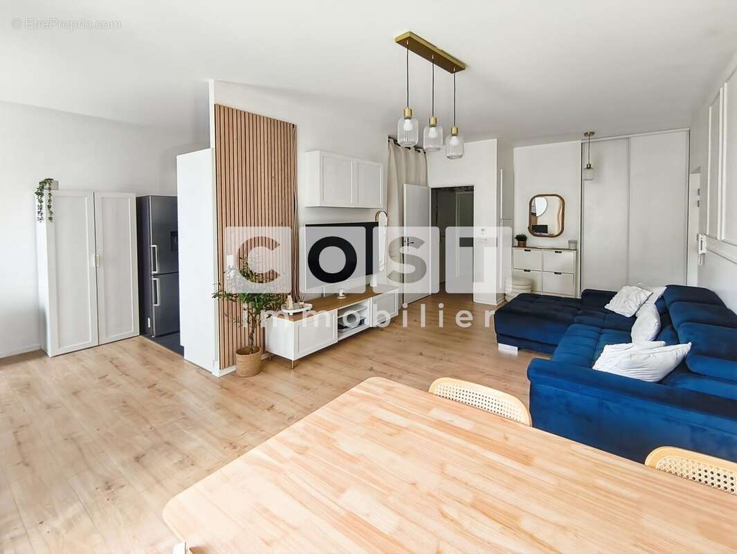 Appartement à GENNEVILLIERS