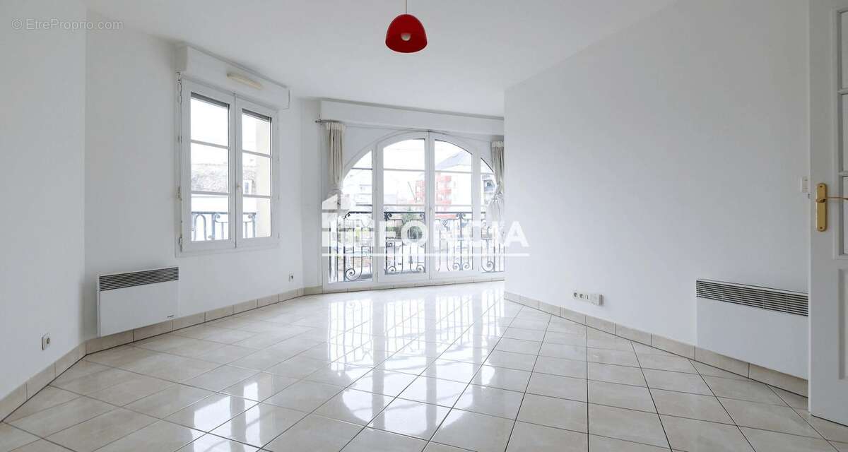 Appartement à SAINT-FARGEAU-PONTHIERRY