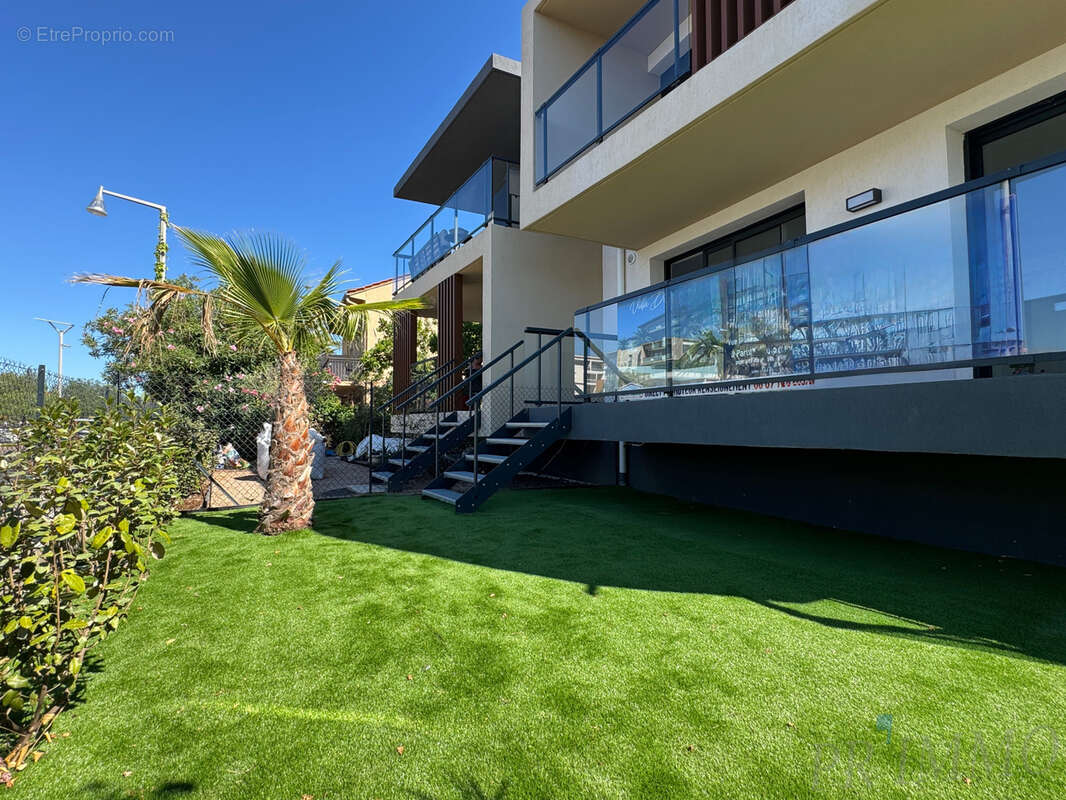 Port fréjus 2   appartement 3 pièces de 76 m2 avec jardin, terrasses et 3 parkings - photo 3