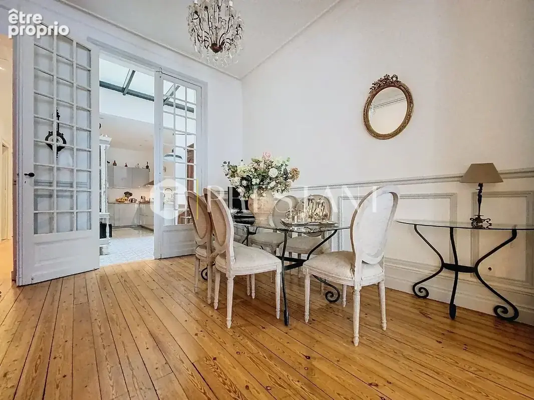 Saint Seurin - Appartement étage noble - photo 9