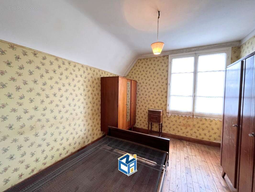 Maison à MARCILLY-SUR-VIENNE