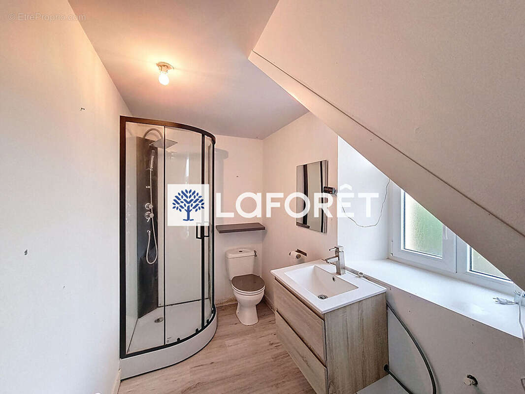 Maison à JOUY-LE-CHATEL