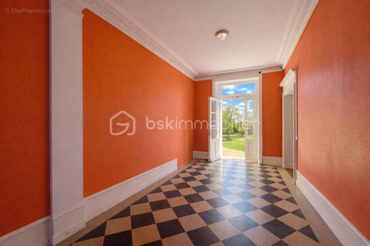 Appartement à CHARNAY-LES-MACON