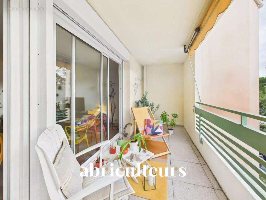 Appartement à MARSEILLE-8E
