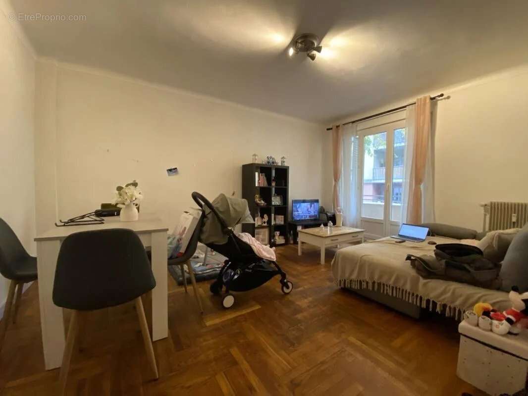 Appartement à LYON-7E