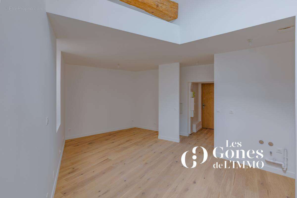 Appartement à SAINT-GENIS-LAVAL