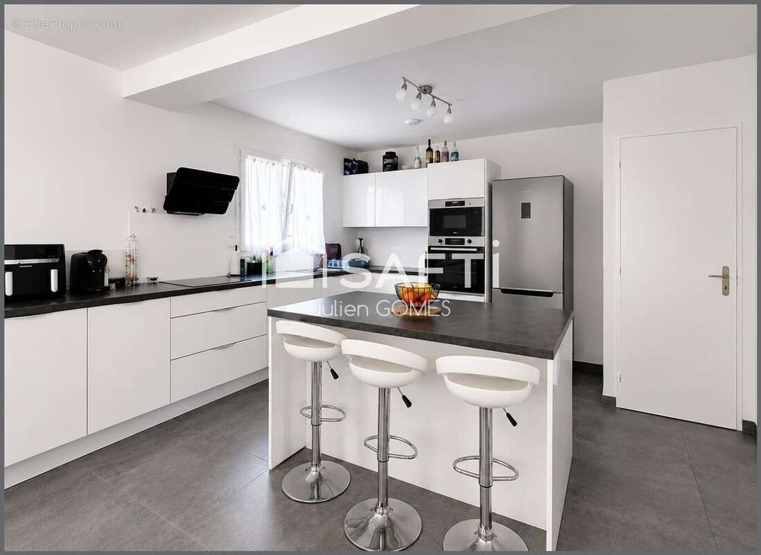 Maison 106 m² à Iverny  - photo 3
