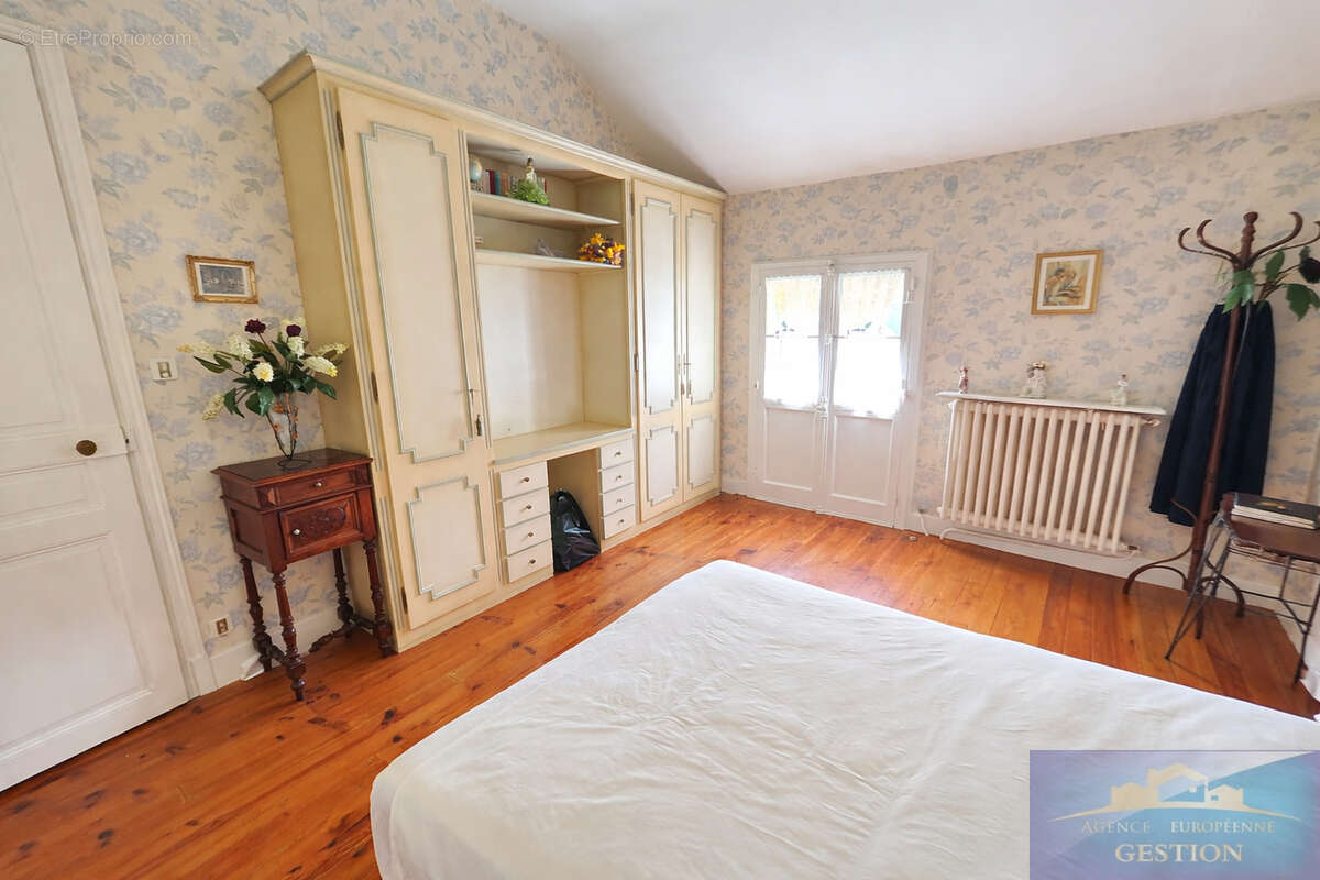 Maison à LOURDES